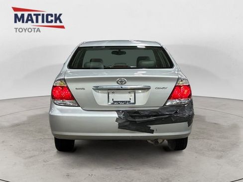 Used 2005 Toyota Camry LE FWD image 6