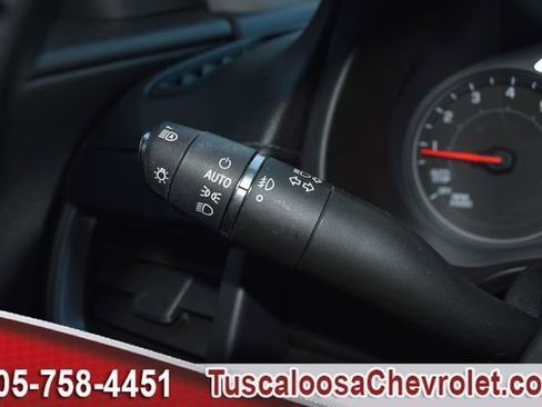 Used 2022 GMC Terrain SLT w/ Infotainment Package II image 33