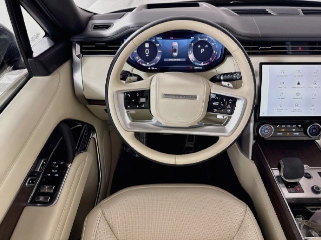 Used 2023 Land Rover Range Rover Long Wheelbase Autobiography AWD/4WD image 25