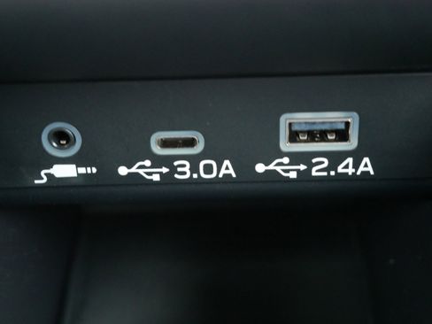 Certified 2024 Subaru Outback Premium image 29