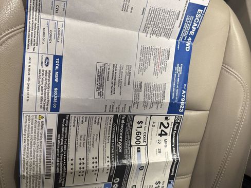 Used 2019 Ford Escape SEL AWD/4WD image 21