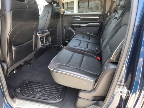 Used 2019 RAM 1500 Laramie AWD/4WD image 12