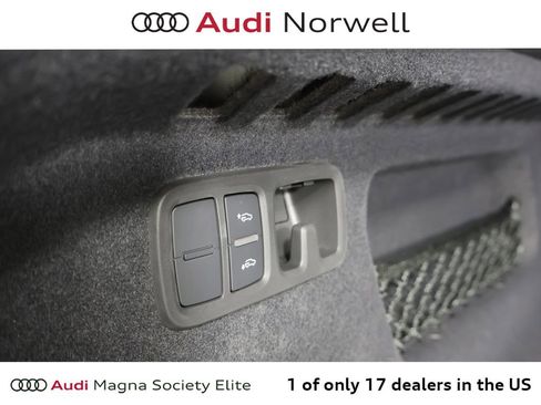 New 2026 Audi SQ8 Prestige image 17