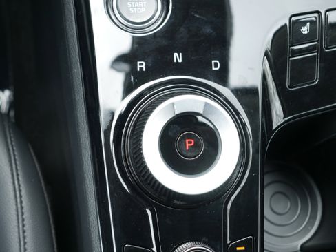 Certified 2025 Kia Sportage EX AWD/4WD image 22