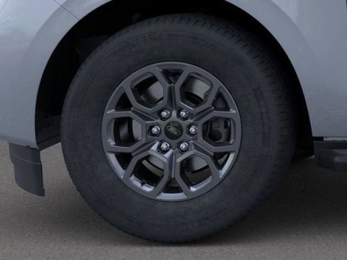 New 2025 Ford Expedition Active image 19