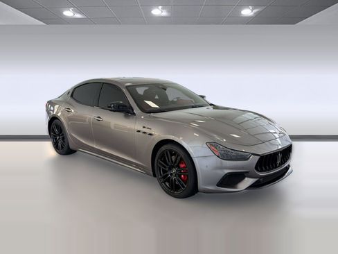 Used 2022 Maserati Ghibli Modena RWD image 7