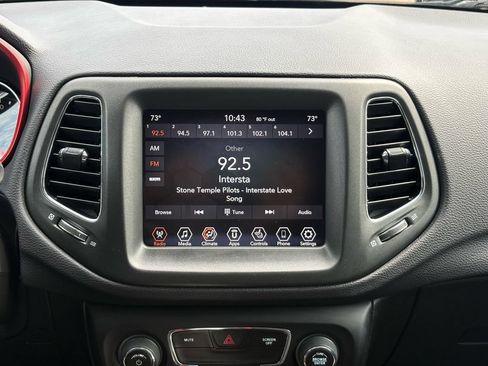 Used 2018 Jeep Compass Trailhawk w/ Cold Weather Group AWD/4WD image 19