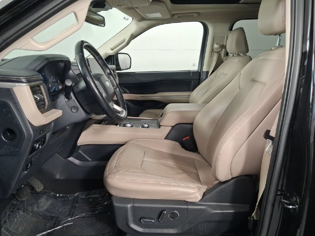 Used 2024 Ford Expedition Max Limited AWD/4WD image 19