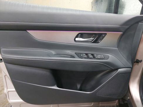 Certified 2025 Nissan Murano SL w/ Cargo Package AWD/4WD image 28