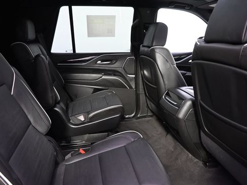 Used 2022 Cadillac Escalade Sport AWD/4WD image 18