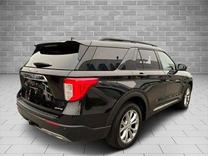 Certified 2023 Ford Explorer XLT w/ Equipment Group 202A