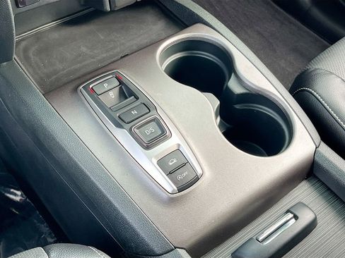 Used 2023 Honda Ridgeline RTL image 16