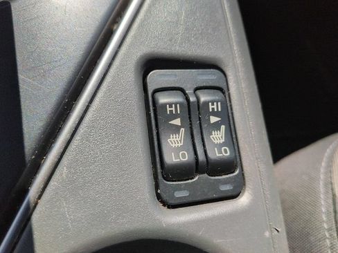 Used 2025 Subaru Crosstrek 2.5i Premium AWD/4WD image 24