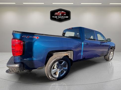 Used 2017 Chevrolet Silverado 1500 LT w/ LT Convenience Package image 11