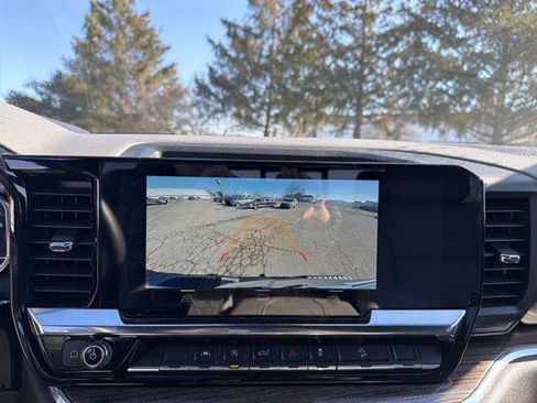 Certified 2025 Chevrolet Silverado 1500 LT Trail Boss w/ Convenience Package II image 22