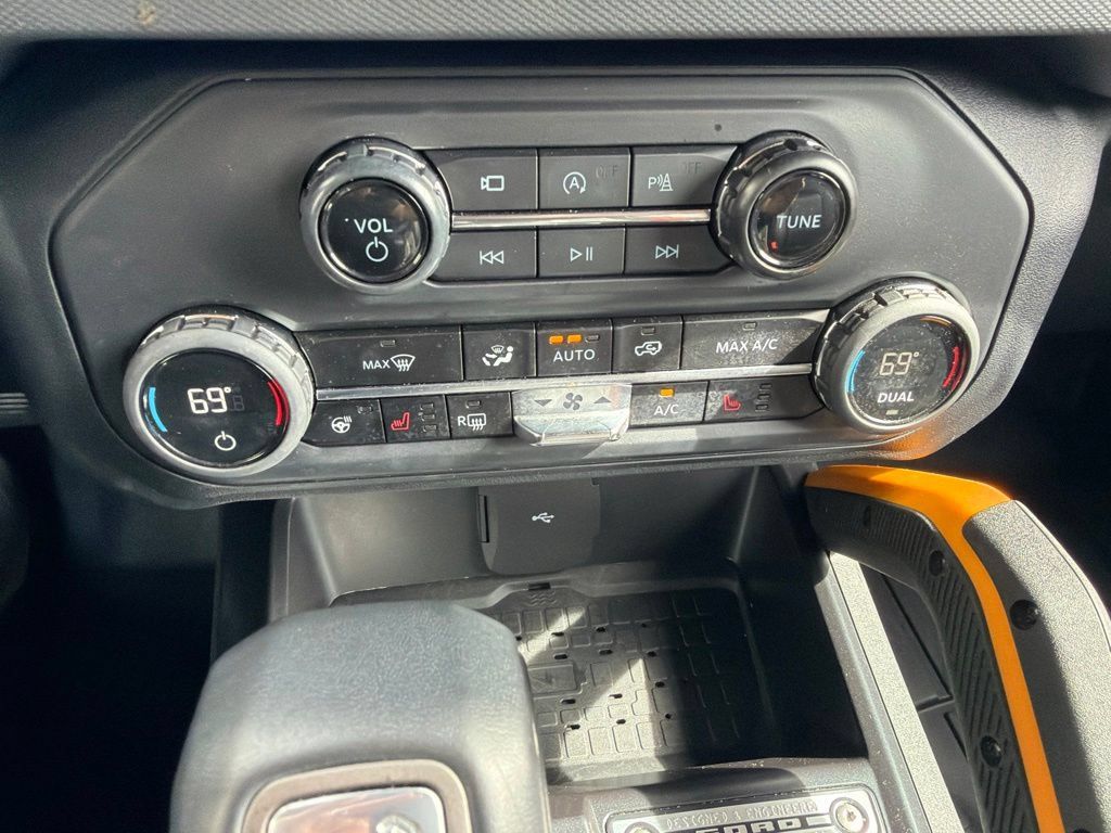 Used 2024 Ford Bronco Badlands AWD/4WD image 84
