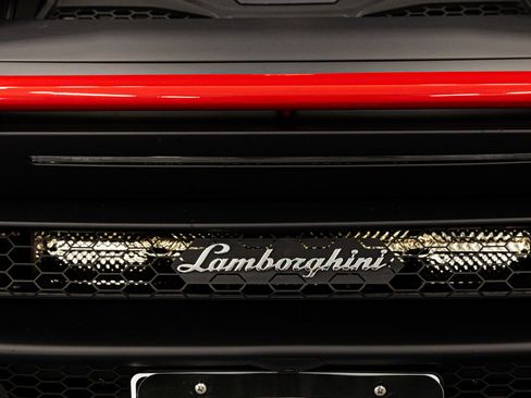 Used 2023 Lamborghini Huracan Sterrato image 14