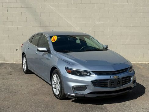 Used 2017 Chevrolet Malibu LT w/ Leather Package FWD image 14