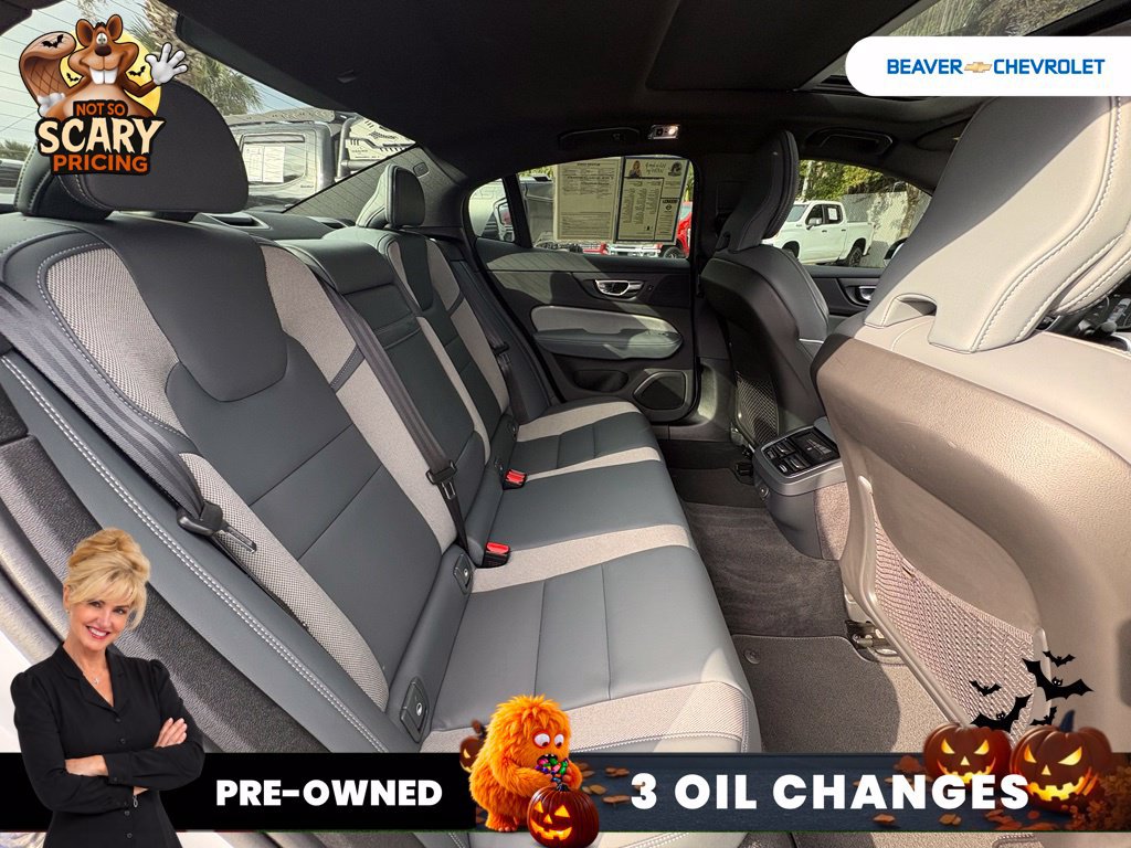 Used 2022 Volvo S60 B5 R-Design w/ Advanced Package FWD image 23