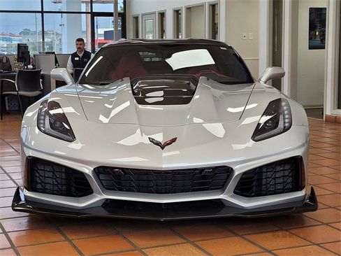 Used 2019 Chevrolet Corvette ZR1 image 2