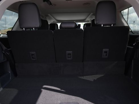 New 2027 Ford Expedition Platinum RWD image 12