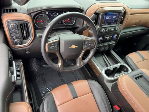 Used 2022 Chevrolet Silverado 2500 High Country w/ Safety Package II AWD/4WD image 30