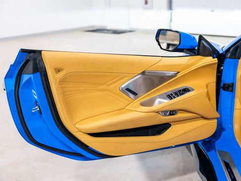 Used 2023 Chevrolet Corvette Z06 RWD image 29