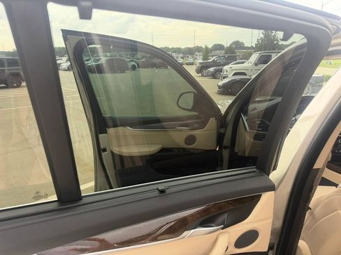 Used 2016 BMW X5 xDrive35d AWD/4WD image 28