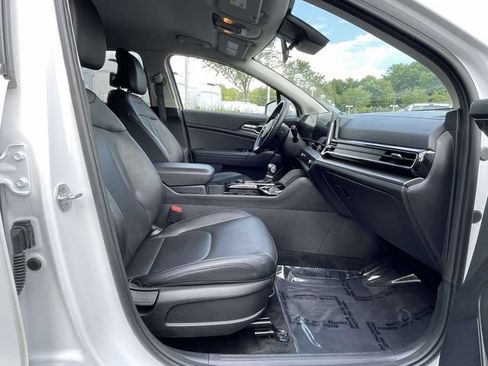 Used 2023 Kia Sportage EX FWD image 31