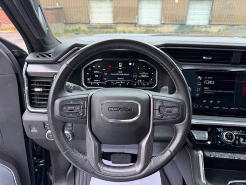Used 2023 GMC Sierra 1500 Denali Ultimate AWD/4WD image 17