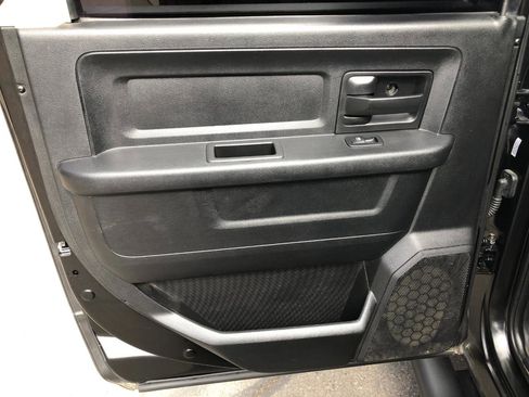 Used 2017 RAM 1500 Express w/ Express Value Package image 28