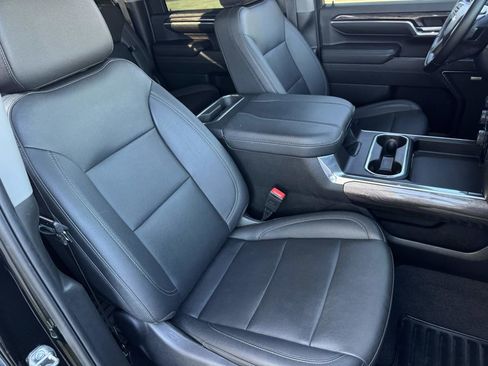 Used 2024 Chevrolet Silverado 2500 LTZ w/ LTZ Premium Package AWD/4WD image 23