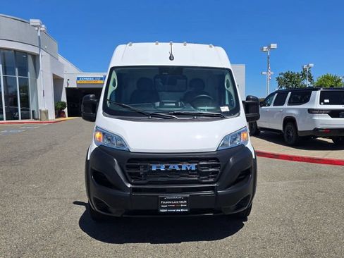 Used 2025 RAM ProMaster 2500 FWD image 2