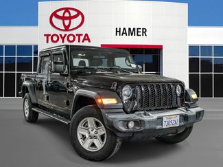 Used 2020 Jeep Gladiator Sport w/ Quick Order Package 24S video 1
