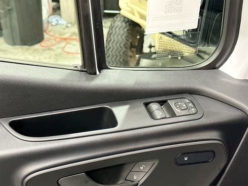 New 2025 Mercedes-Benz Sprinter 2500 image 17