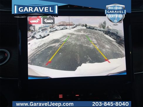 Used 2023 Jeep Grand Cherokee L Summit w/ Luxury Tech Group V image 20