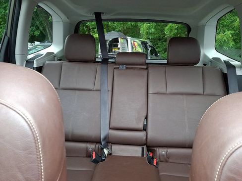 Used 2018 Subaru Forester 2.5i Touring AWD/4WD image 40