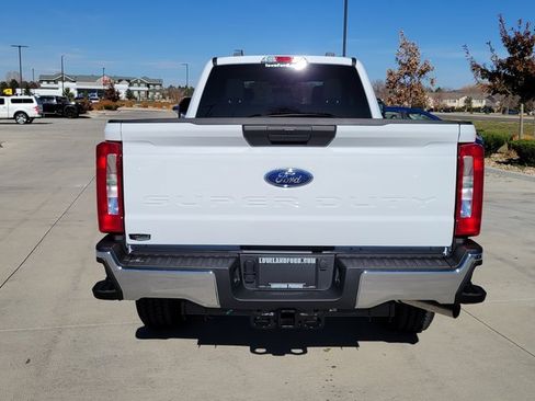 New 2026 Ford F250 XLT w/ FX4 Off-Road Package image 10