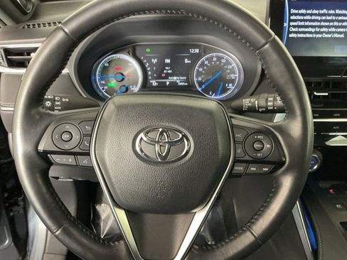 Used 2021 Toyota Venza Limited w/ Advanced Technology Package image 18