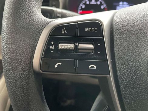 Used 2020 Kia Sorento LX image 31