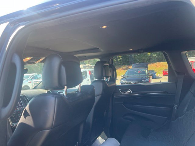 Used 2018 Jeep Grand Cherokee Limited AWD/4WD image 6