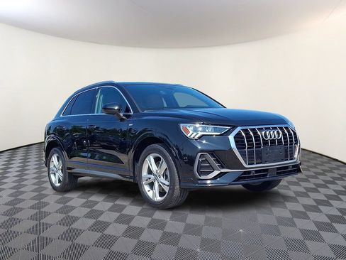 Used 2020 Audi Q3 2.0T Premium Plus w/ Premium Plus Package AWD/4WD image 1