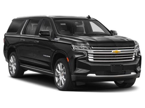 Used 2024 Chevrolet Suburban High Country AWD/4WD image 9