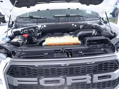 Used 2018 Ford F150 Raptor w/ Equipment Group 802A Luxury AWD/4WD image 41