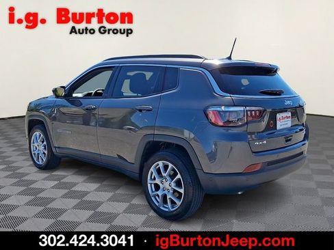 Certified 2023 Jeep Compass Latitude AWD/4WD image 4