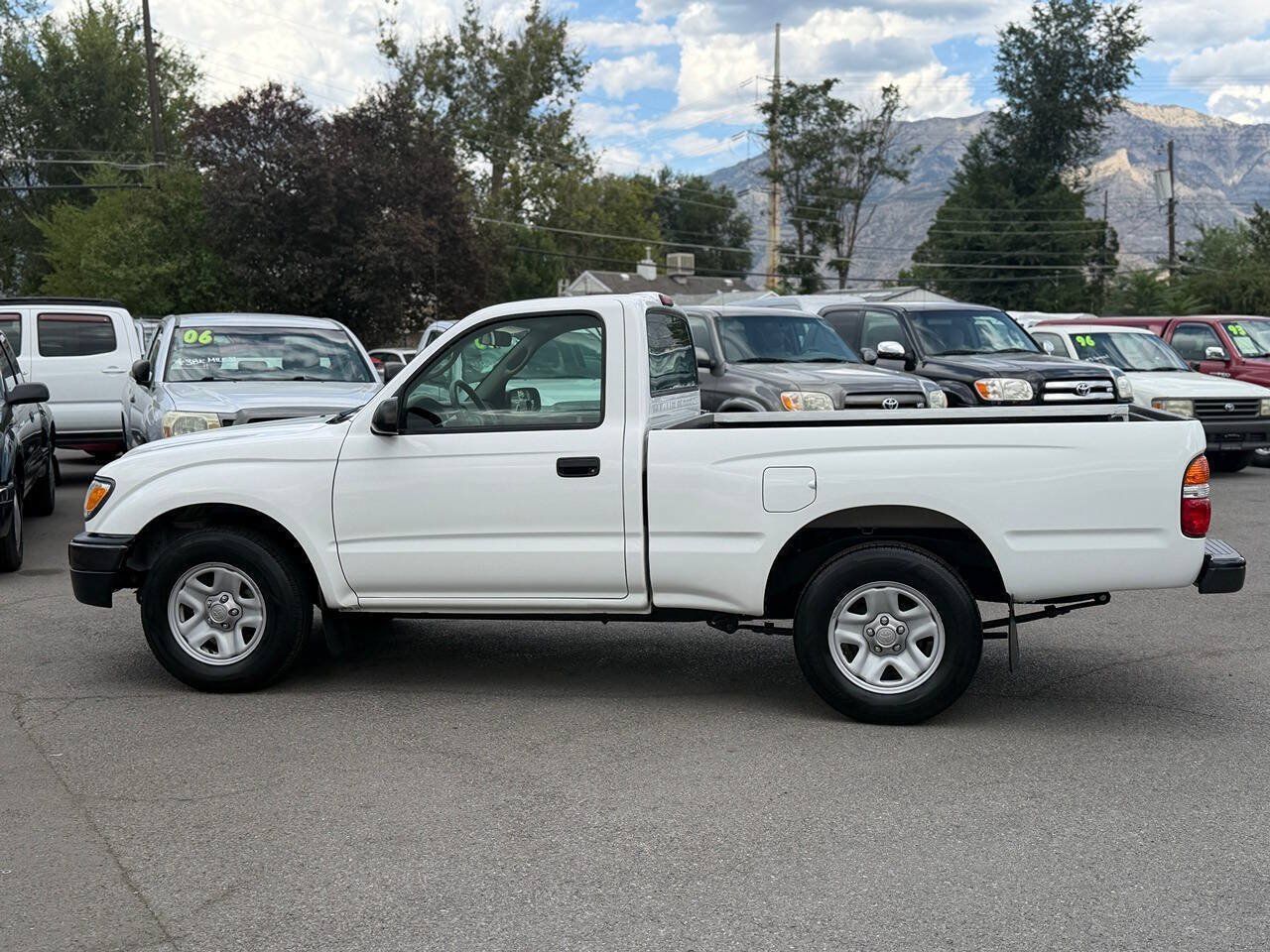 Used 2004 Toyota Tacoma 2WD Regular Cab w/ Enhancement Pkg image 89