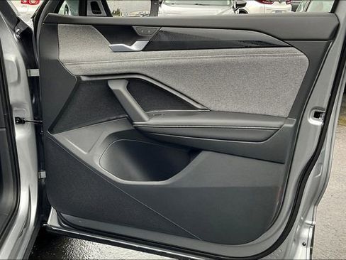 New 2025 Volkswagen Tiguan S image 27