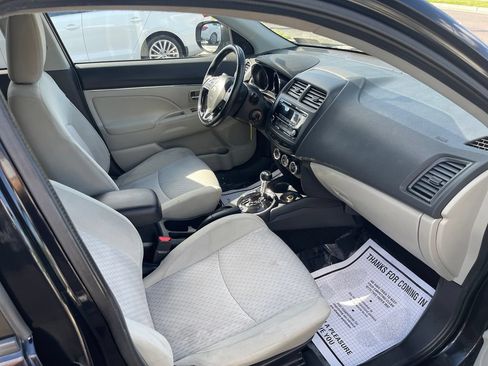 Used 2017 Mitsubishi Outlander Sport ES FWD image 17