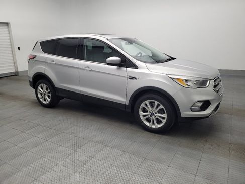 Used 2017 Ford Escape SE image 11