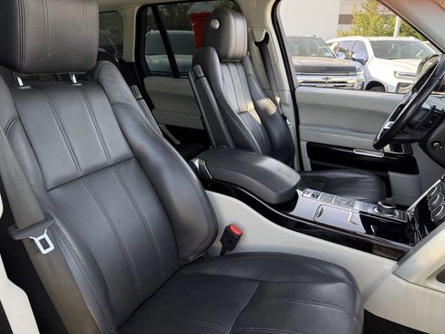 Used 2017 Land Rover Range Rover HSE image 23
